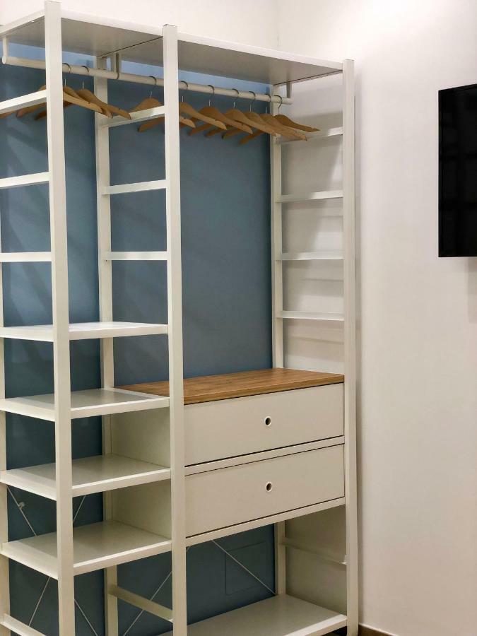 Nesh House Apartment Сиракуза Екстериор снимка